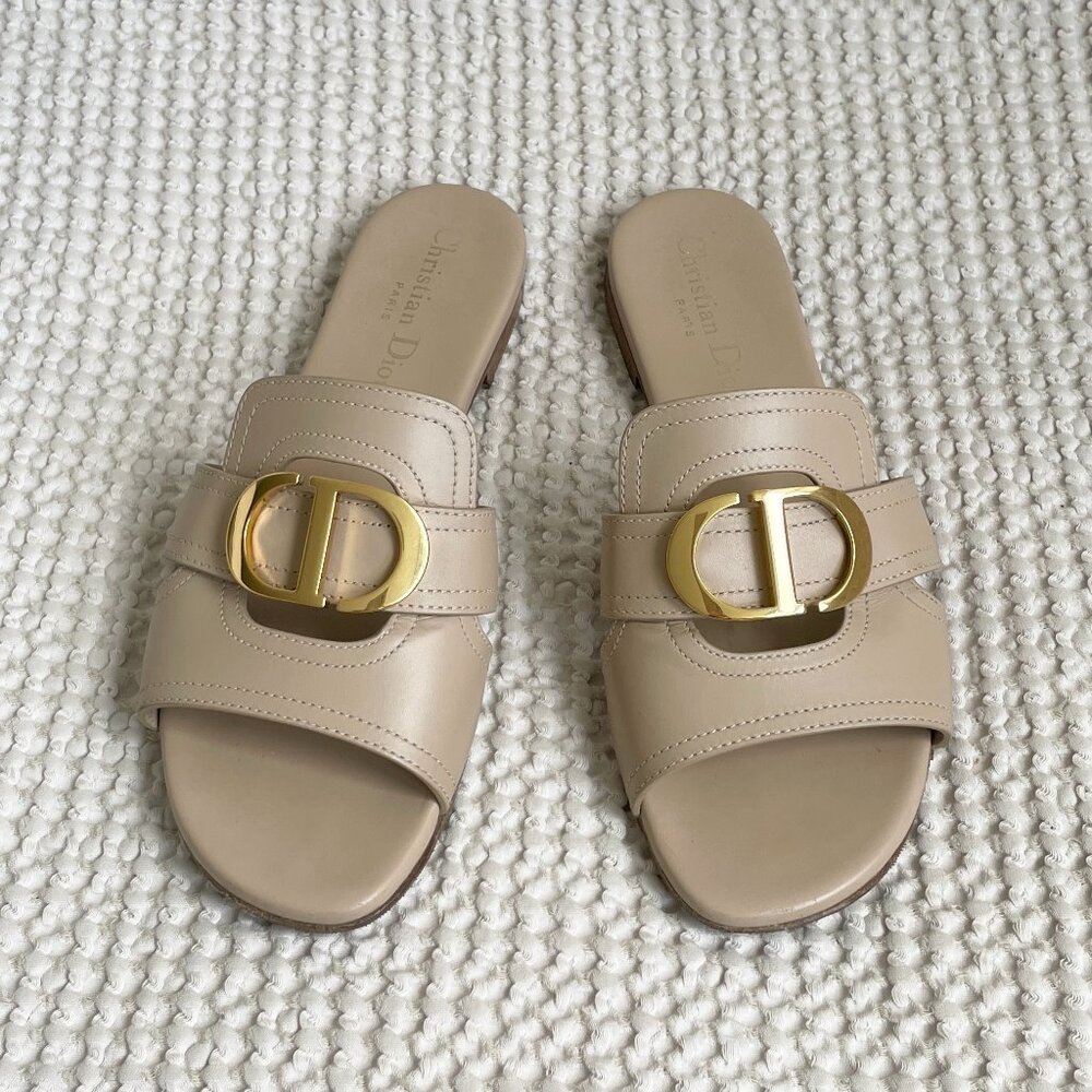 DIOR 30 Montaigne pony-style calfskin flip flops